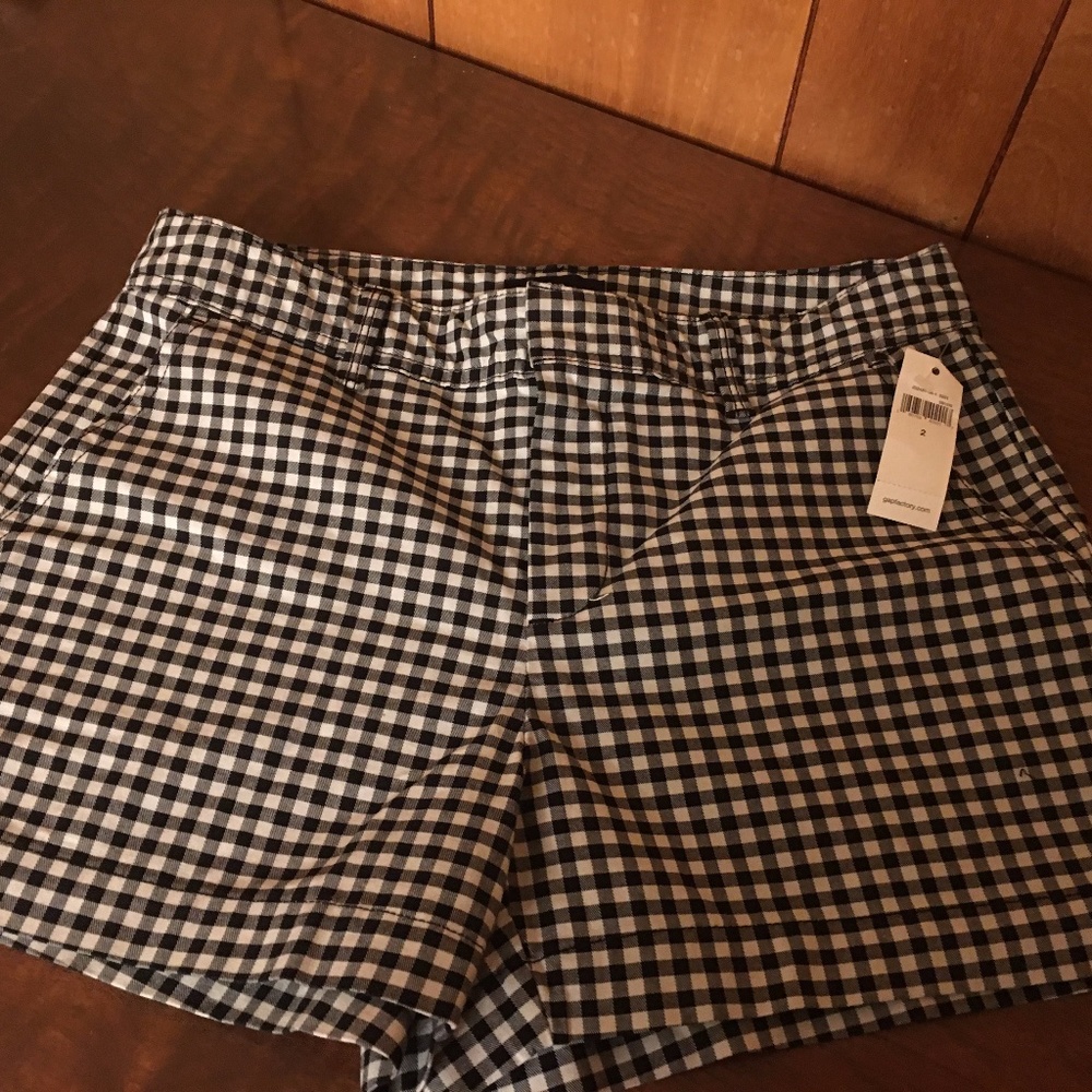 Gap NWT women's shorts size 2